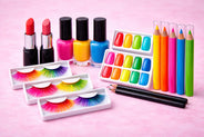 Make-up, Nägel und Wimpern