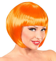 Orangefarbene Perücke