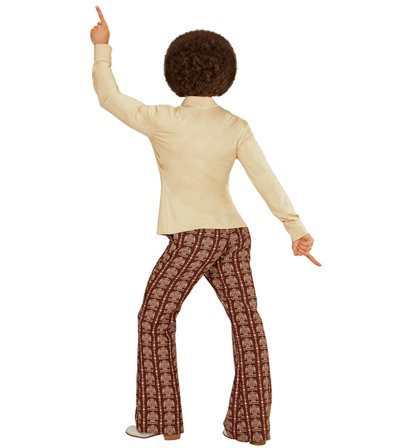 Beige seventies hemd close-up, retro disco groovy overhemd heren