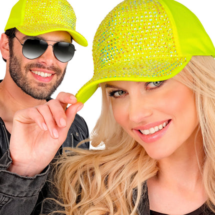 Pet strass neon geel detailopname – hoeden
