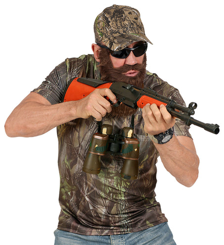Jager outfit man met basecap, jager kostuum gedragen