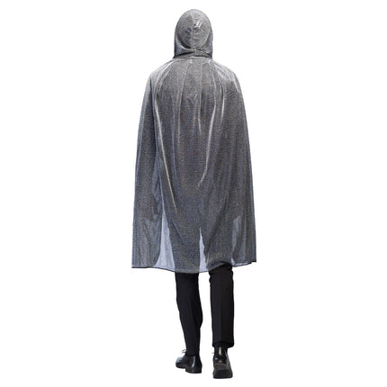 Achterkant van de zilveren cape, 140 cm inclusief kap met vallende plooien