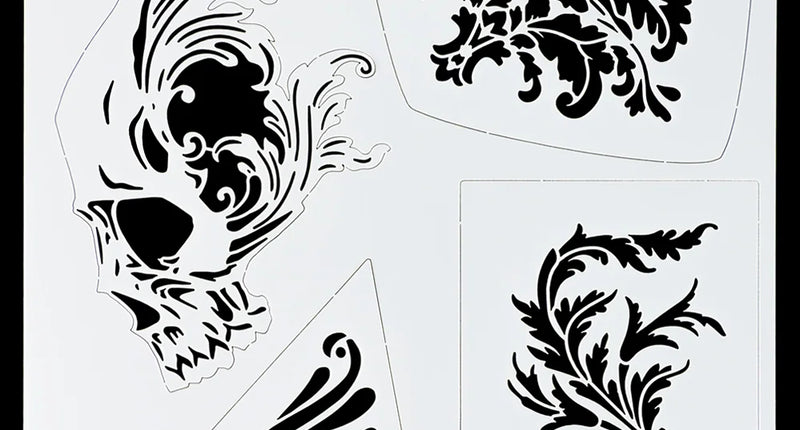 Airbrush sjabloon Victorian Skull met schedel, bladranken en hoekornament in wit kunststof