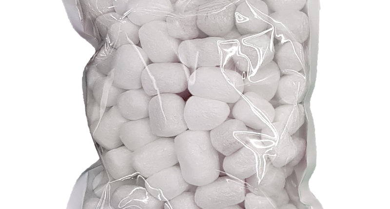 Ballon foam vulling wit, losse witte foamstukjes in een zak met sluitstrip