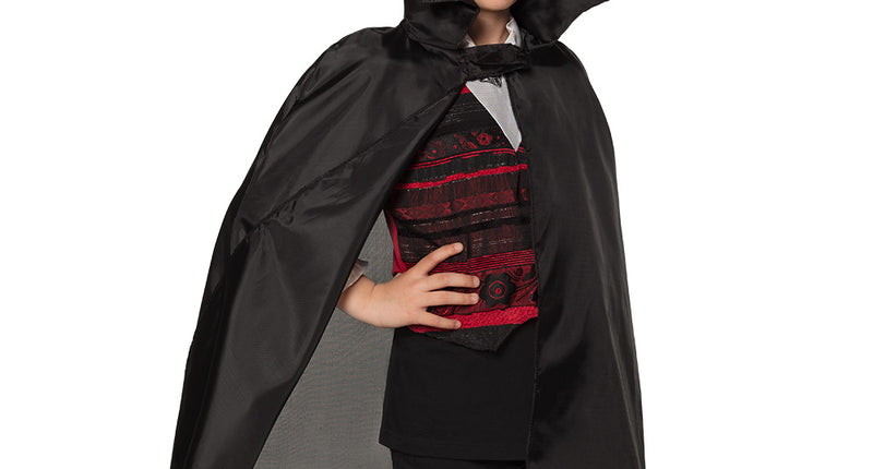 Cape kind Nightfall, zwarte cape van 75 cm met staande kraag, gedragen door jongen voor Halloween