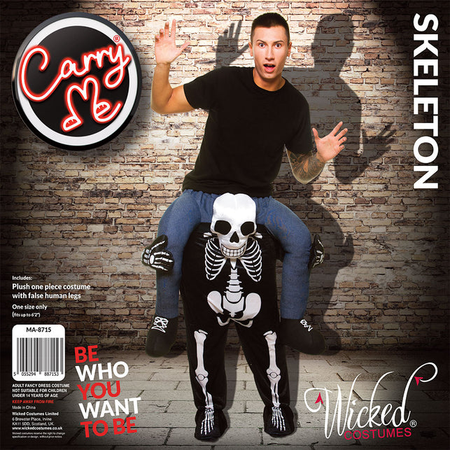 Detail van gedragen door skeleton: skelethanden aan de heupen en nepbenen in zwarte schoenen