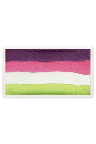 Detail van de splitcake: liggende banen paars, roze, wit en limoengroen schmink van 28 gram