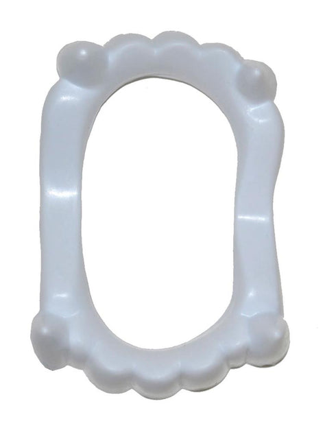 Dracula gebit wit van PVC, ovaal model met spitse hoektanden, voor Halloween