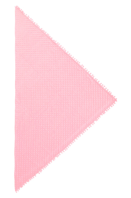 Driehoek sjaal Bubble pastel roze uitgelegd, noppenstof met roze pomponrand langs de zijden