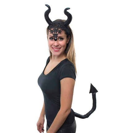 Duivel verkleed set met zwarte hoorns op diadeem en puntstaart, gedragen voor Halloween
