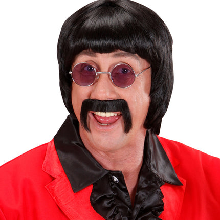e-carnavalskleding-SYK pruik popster 60s zwart met snor en bril