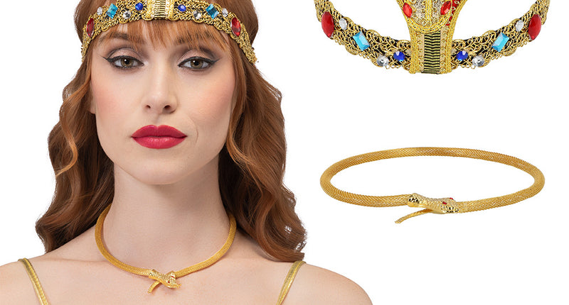 Egyptische set Golden Nile gedragen met cobra hoofdband en gouden slangenketting, losse delen ernaast