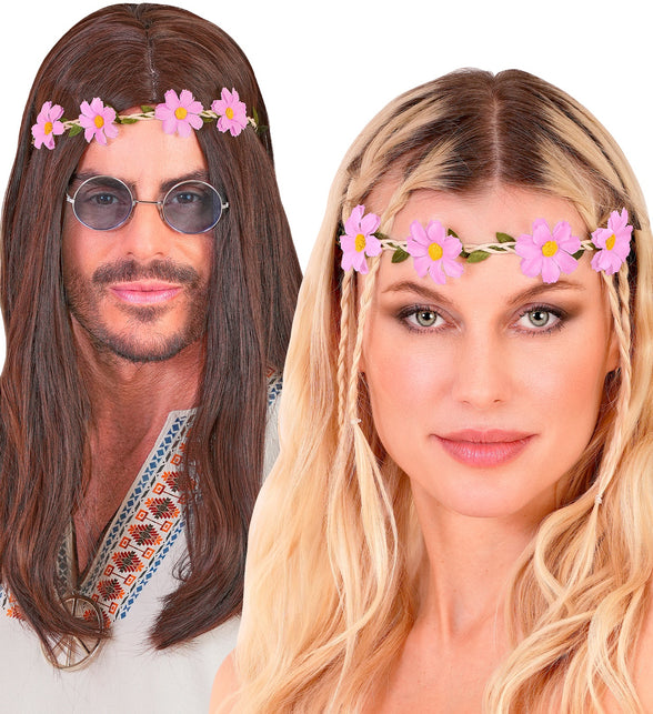 Haarband bloemen paars gedragen door dame en heer over lang hippiehaar