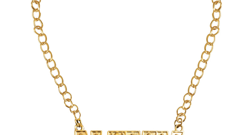 Halsketting navy goudkleurig met NAVY-letterhanger aan ovale schakelketting