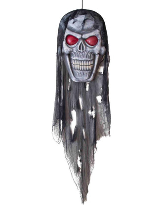 Hangdecoratie doodskop grijs met rode ogen en lange flarden zwart gaas voor Halloween