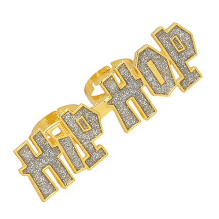Hiphop ring goud met zilveren glitter in de letters HIP HOP en een glanzende gouden rand