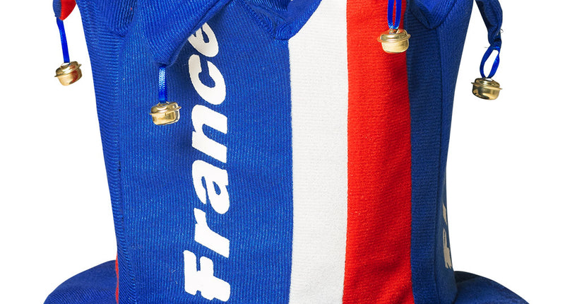 Hoed France in blauw met wit-rode baan, witte opdruk France en gouden belletjes aan de narrenpunten