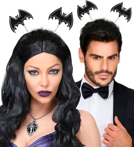 Hoofdband vleermuis strass Anouk gedragen door dame en heer bij een Halloweenlook