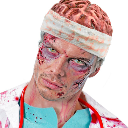 Hoofddeksel brein gedragen bij een zombiedokterlook met witte jas