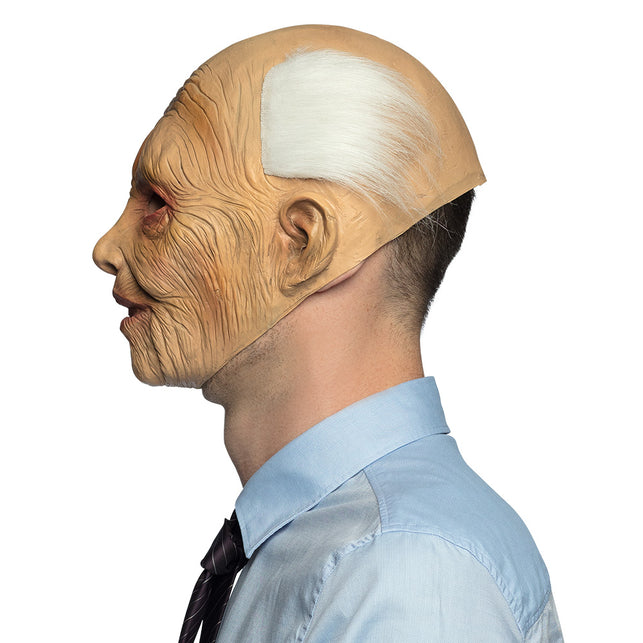 Latex hoofdmasker oude man zijaanzicht met wit ingezet haar en groot latex oor