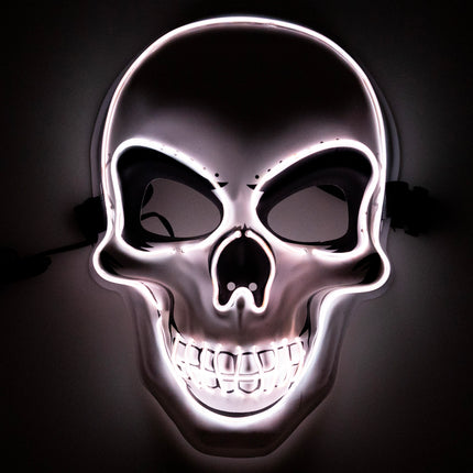 Masker doodskop met oplichtende witte ledcontour in het donker, voor Halloween