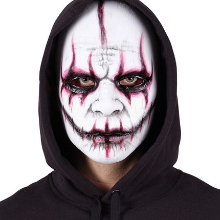 Masker evil joker Lotte onder zwarte capuchon, wit gezicht met donkere ogen