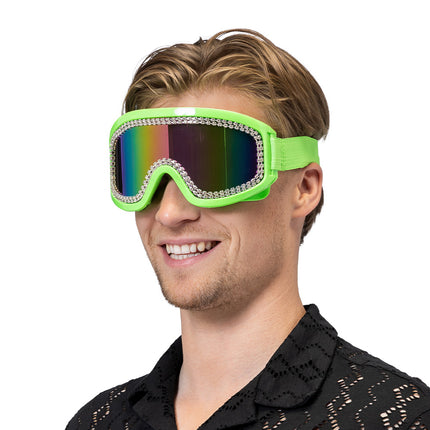 Neongroene party skibril met spiegelglas, schuin gedragen voor de ogen op een blacklightparty
