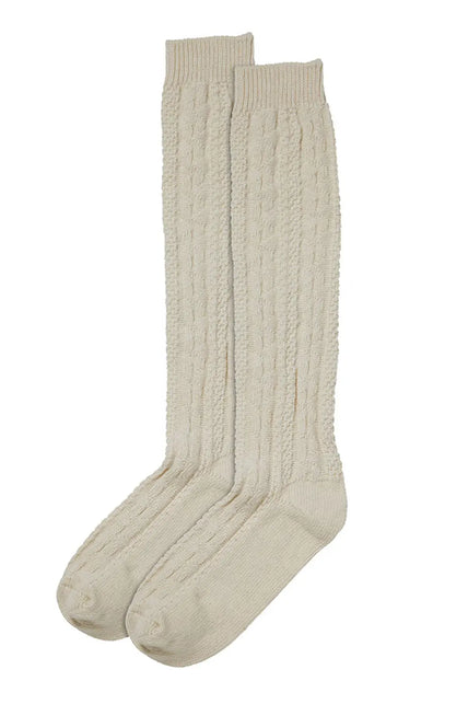 Paar off white Tiroler kniekousen plat gelegd, hele schacht met noppen- en kabelmotief
