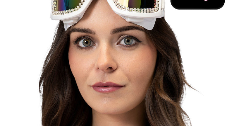 Party skibril Rave wit met strass en regenboogglas op het voorhoofd gedragen, voor een neon party onder blacklight