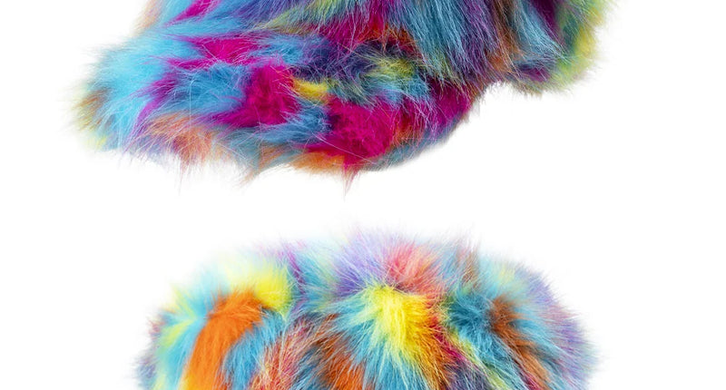 Pluche harmonie hoed Pacifica in regenboogkleuren met rechte bol en korte klep, voor een themafeest