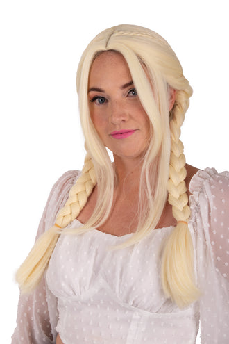 Pruik Elvina blond met twee lange vlechten en een gevlochten haarband over het hoofd