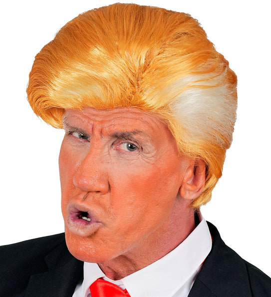 Pruik Mr. President Trump voor heren van opzij, hoge oranjeblonde kuif met witte lokken bij de slaap, voor een foute party