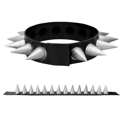 Punk halsband Boris gesloten en plat uitgelegd met veertien zilverkleurige spikes op een rij