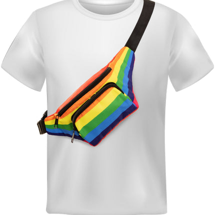 Regenboog heuptasje Pride schuin over de schouder gedragen boven een wit T-shirt