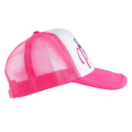 Roze mesh achterkant en gestikte klep van de self made princess pet, zijaanzicht
