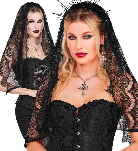 Sluier zwart kant dames gedragen bij een gothic bruidslook met zwart korset