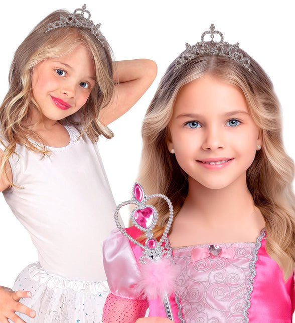 Tiara strass met hanger gedragen door twee meisjes bij een prinsessenlook op een kinderfeestje