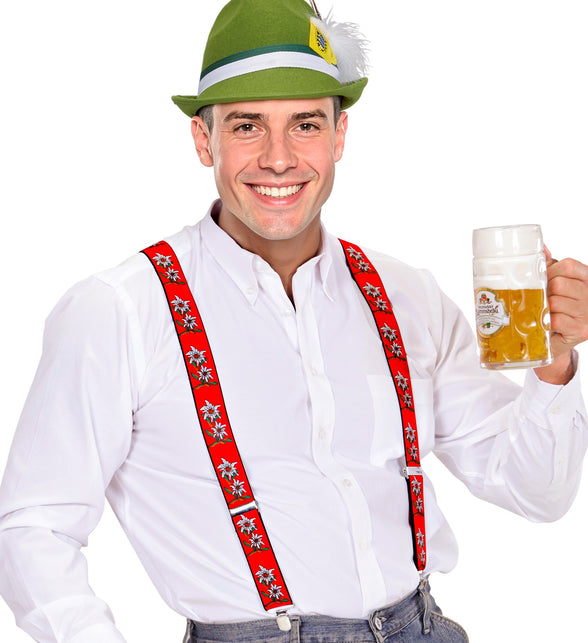 Tiroler Edelweiss bretels rood op wit overhemd bij groene tirolerhoed op bierfeest