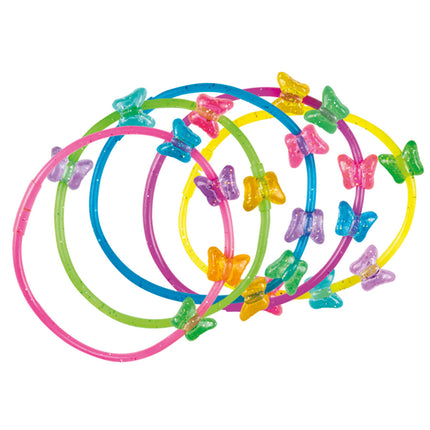 Vlinderarmbandjes set van 5 in roze, groen, blauw, paars en geel met doorschijnende glittervlindertjes