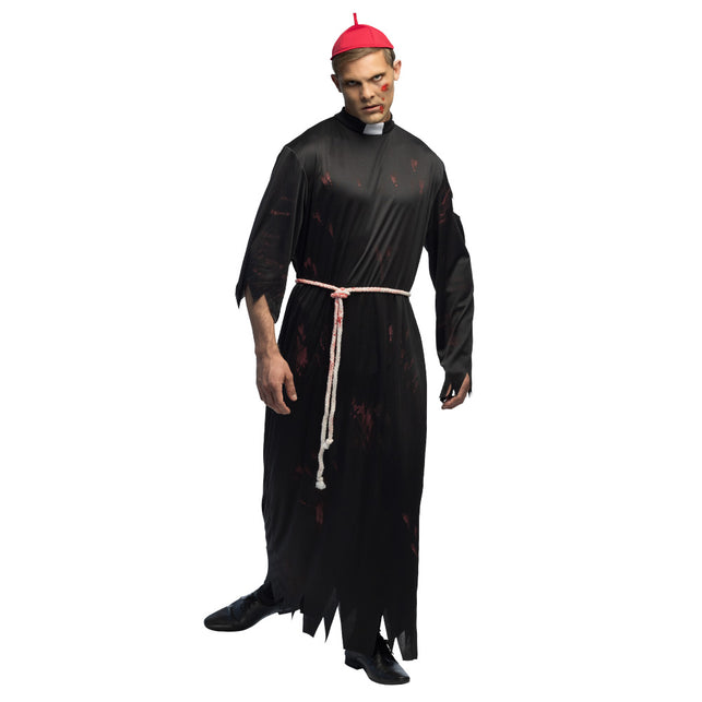 Zombie priester kostuum heren met zwart gewaad, bloedvlekken, rode kalot en wit koord voor Halloween